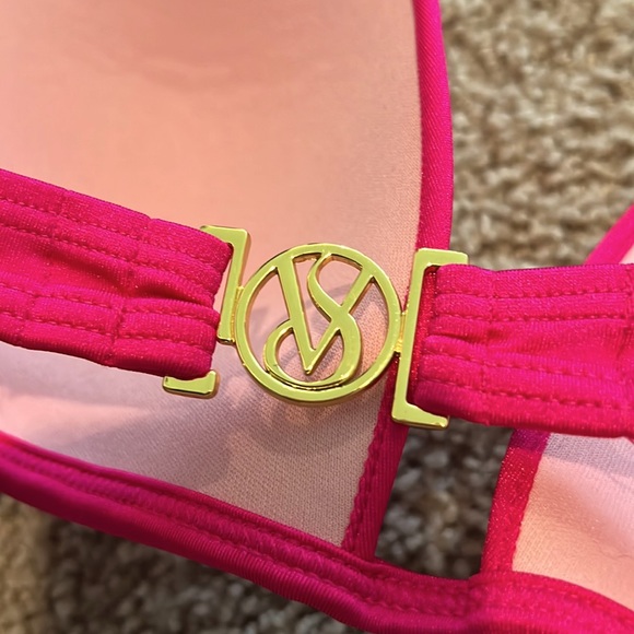 Victoria’s Secret Bikini Top Large - Picture 3 of 3